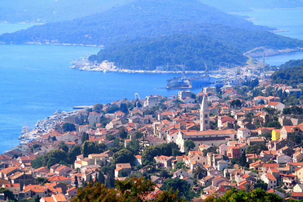 Apartments With A Parking Space Mali Lošinj Extérieur photo