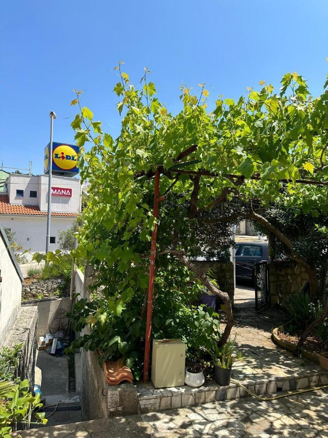 Apartments With A Parking Space Mali Lošinj Extérieur photo